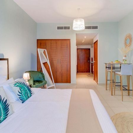 Durrani Homes - Luxurious Studio Near Dubai Mall With Pool View المظهر الخارجي الصورة