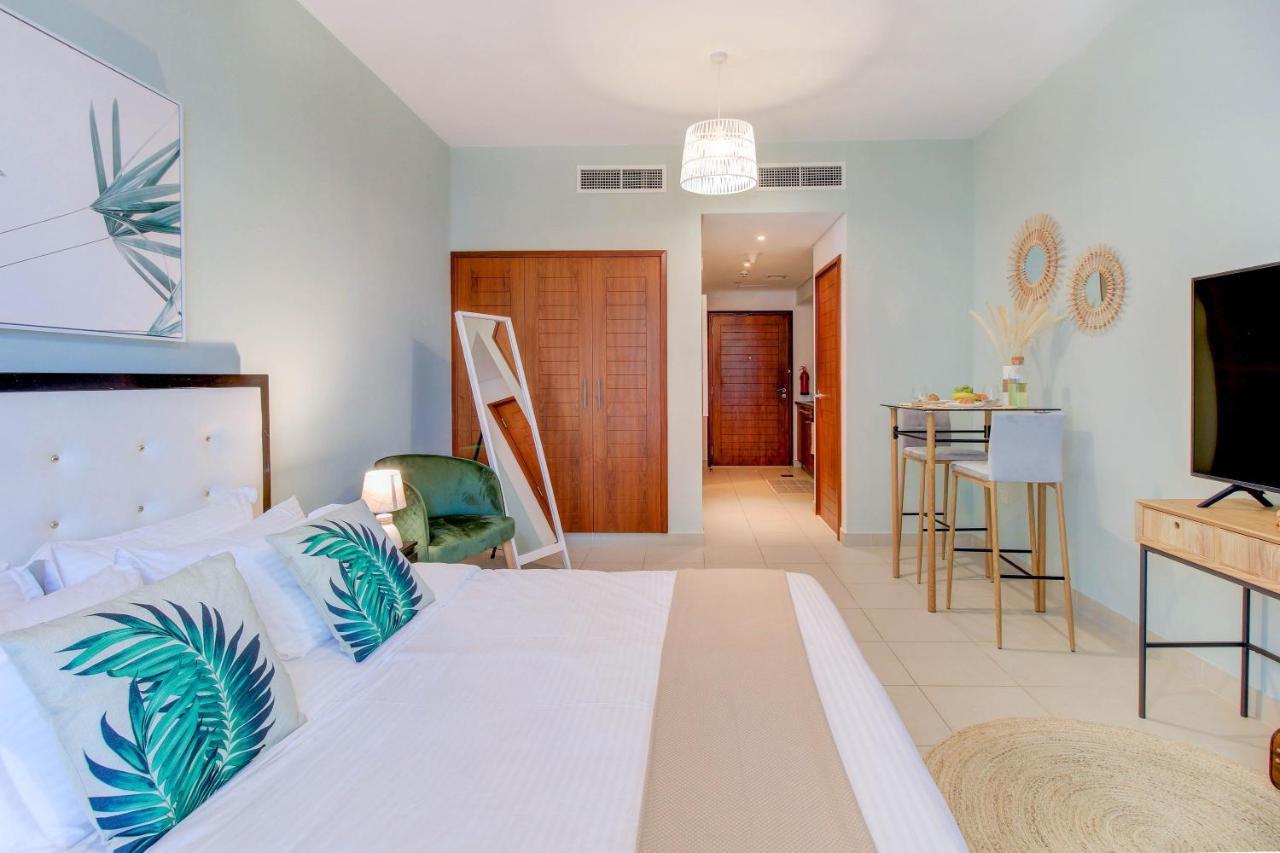 Durrani Homes - Luxurious Studio Near Dubai Mall With Pool View المظهر الخارجي الصورة