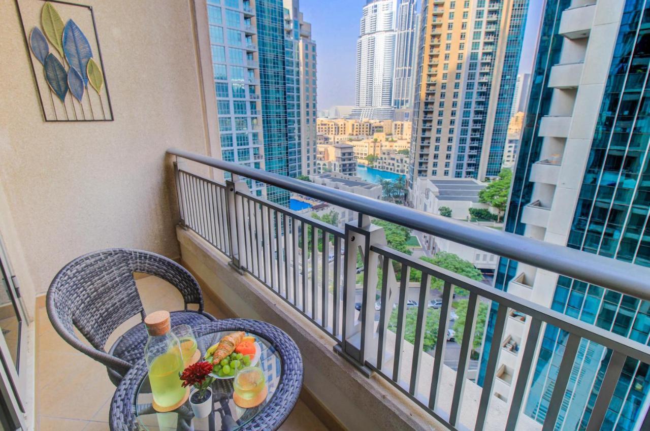 Durrani Homes - Luxurious Studio Near Dubai Mall With Pool View المظهر الخارجي الصورة